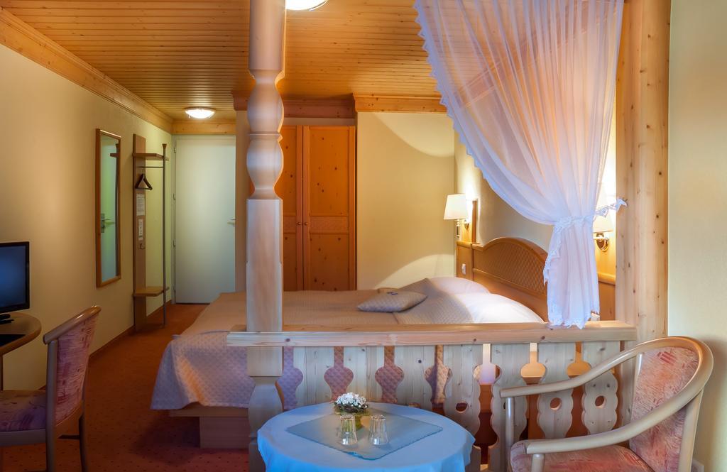 Seehotel Boutique Jägerhof-Hubertus Faulensee Extérieur photo