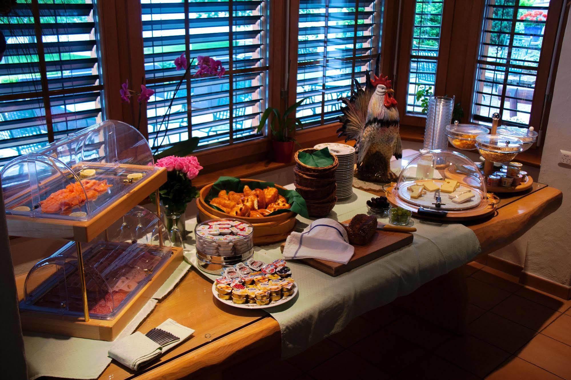 Seehotel Boutique Jägerhof-Hubertus Faulensee Extérieur photo
